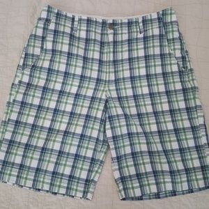 GREEN PLAID BANANA REPUBLIC SHORTS